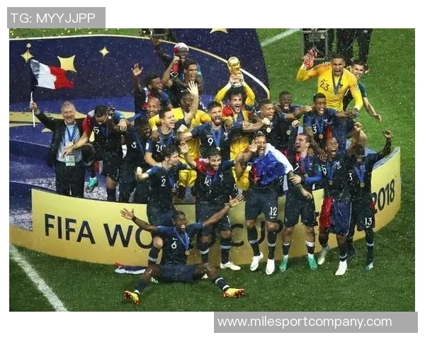 法国队首发11人均来自国外联赛上次出现此情况是2019年9月